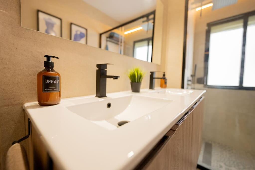 Apartamento Chic In Huelva 4 Habitaciones Bagian luar foto